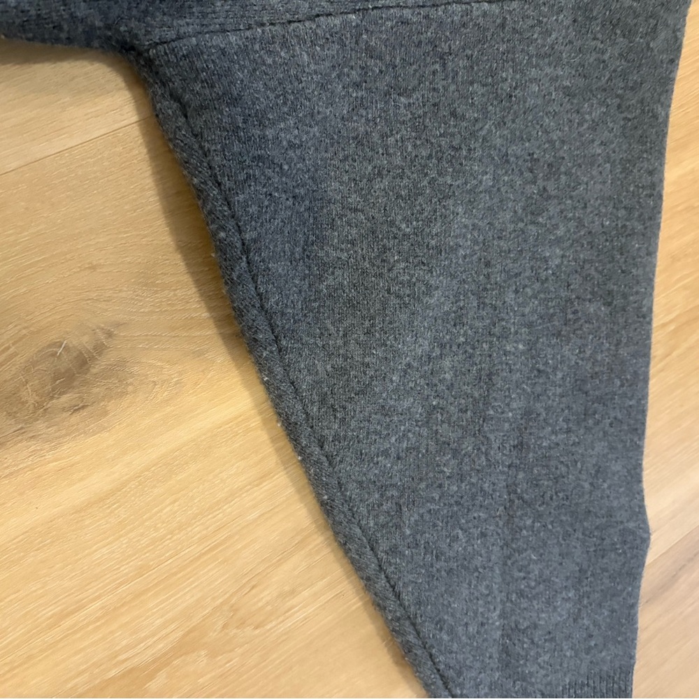 Toteme Gray Oversized Wool Blend Sweater - Picture 6 of 8